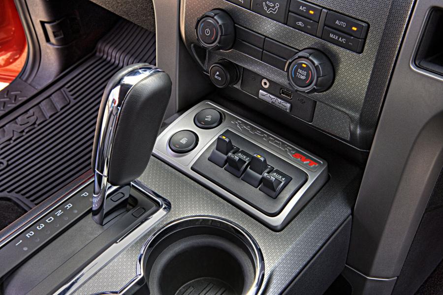  Ford F-150 SVT Raptor 2010 года  (фото 267 из 295)